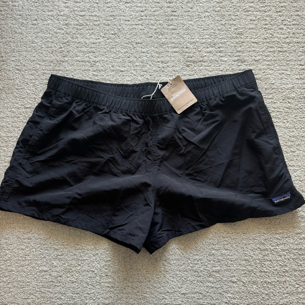 NWT Patagonia Women’s Barely Baggies Black Shorts 2.5” Inseam XL